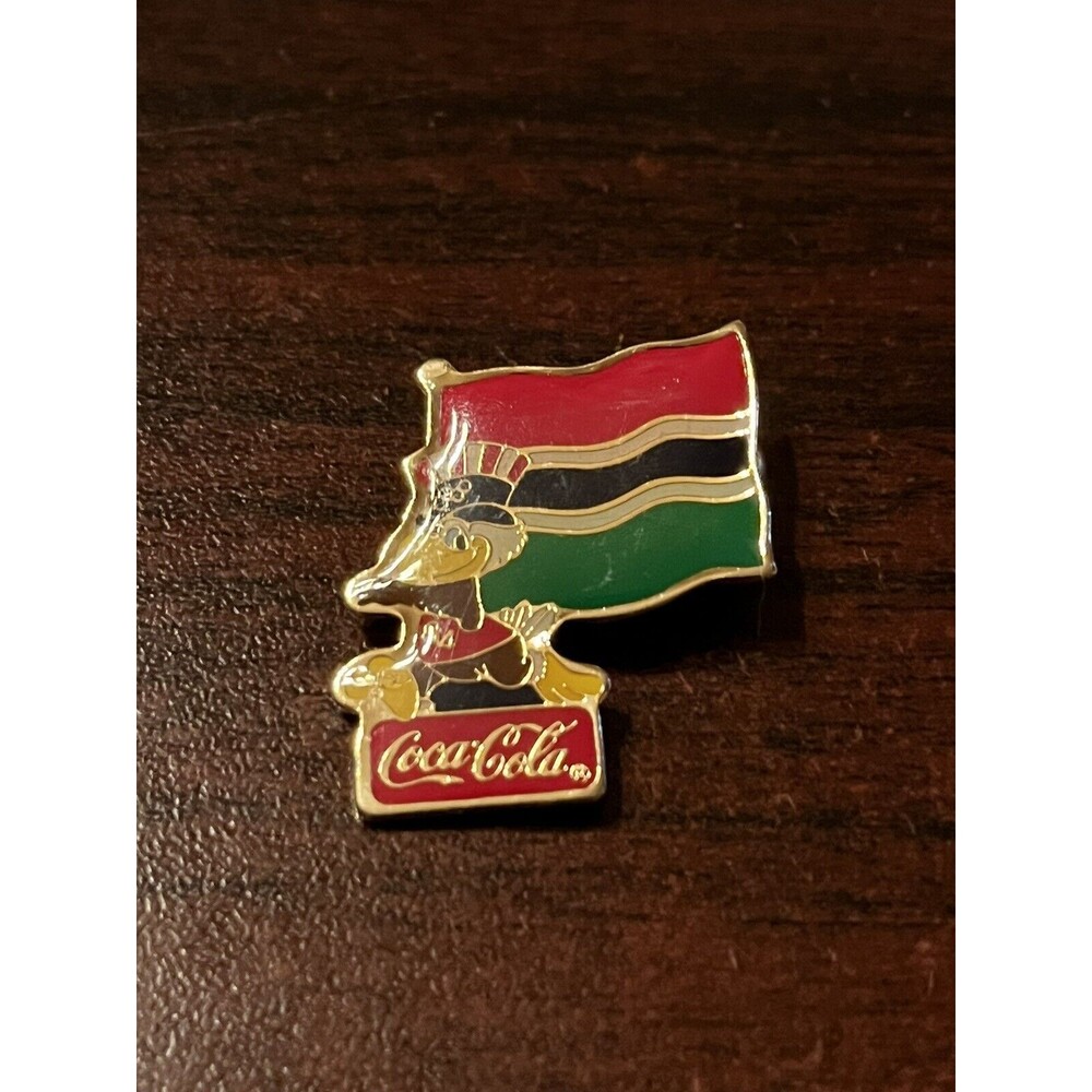 Vintage‎ 1984 Los Angeles Olympics Coca Cola Sam Eagle Gambia Flag Lapel Pin